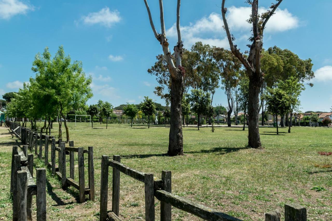 Alloggio Per Uso Turistico Villa Lido dei Pini Kültér fotó