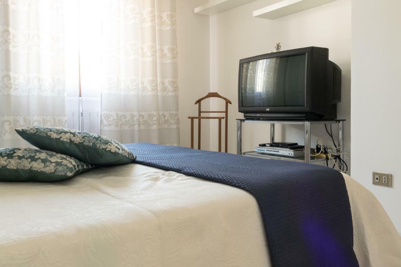 Alloggio Per Uso Turistico Villa Lido dei Pini Kültér fotó